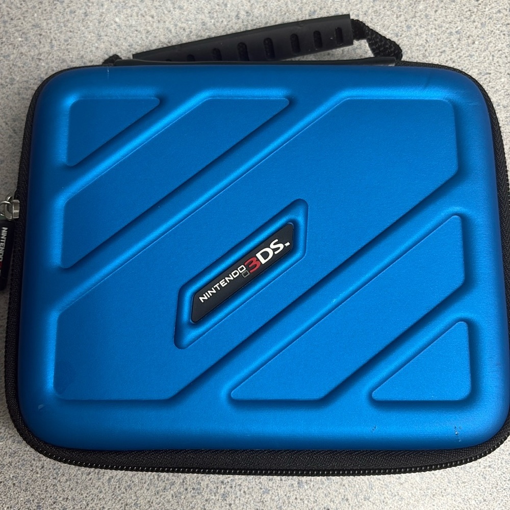 Nintendo 3DS Carrying Case